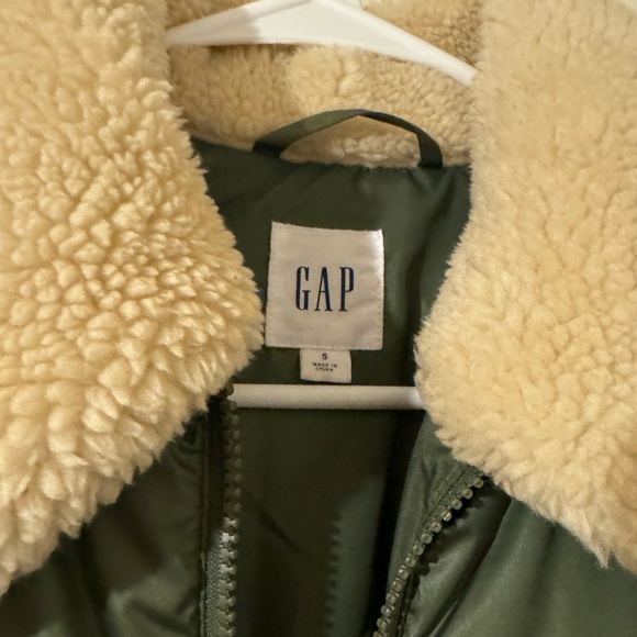 GAP | Cold Control Max Oversized Long Puffer Coat - Picture 3 of 5
